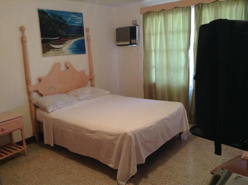 Marine View Hotel Ocho Rios Luaran gambar